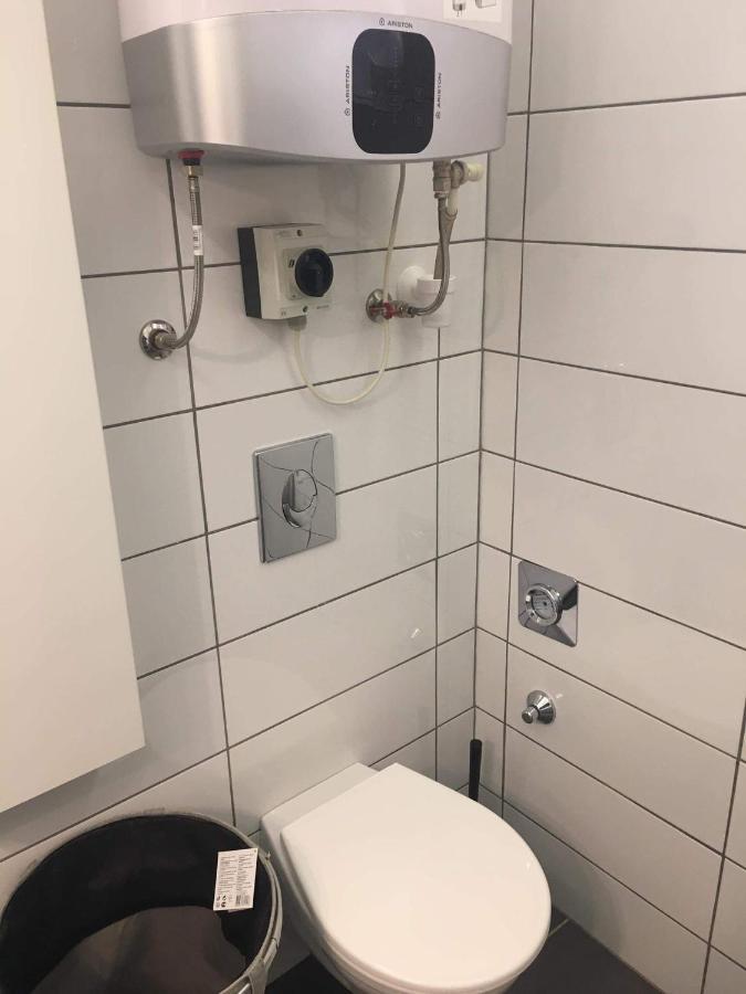 Cuki Apartmanok Dombóvár Exterior foto